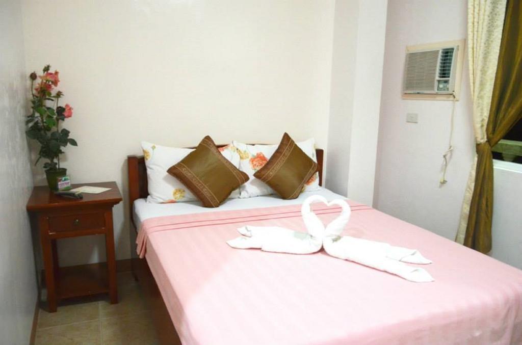 Casa D' Estrella Apartelle Balabag  Szoba fotó