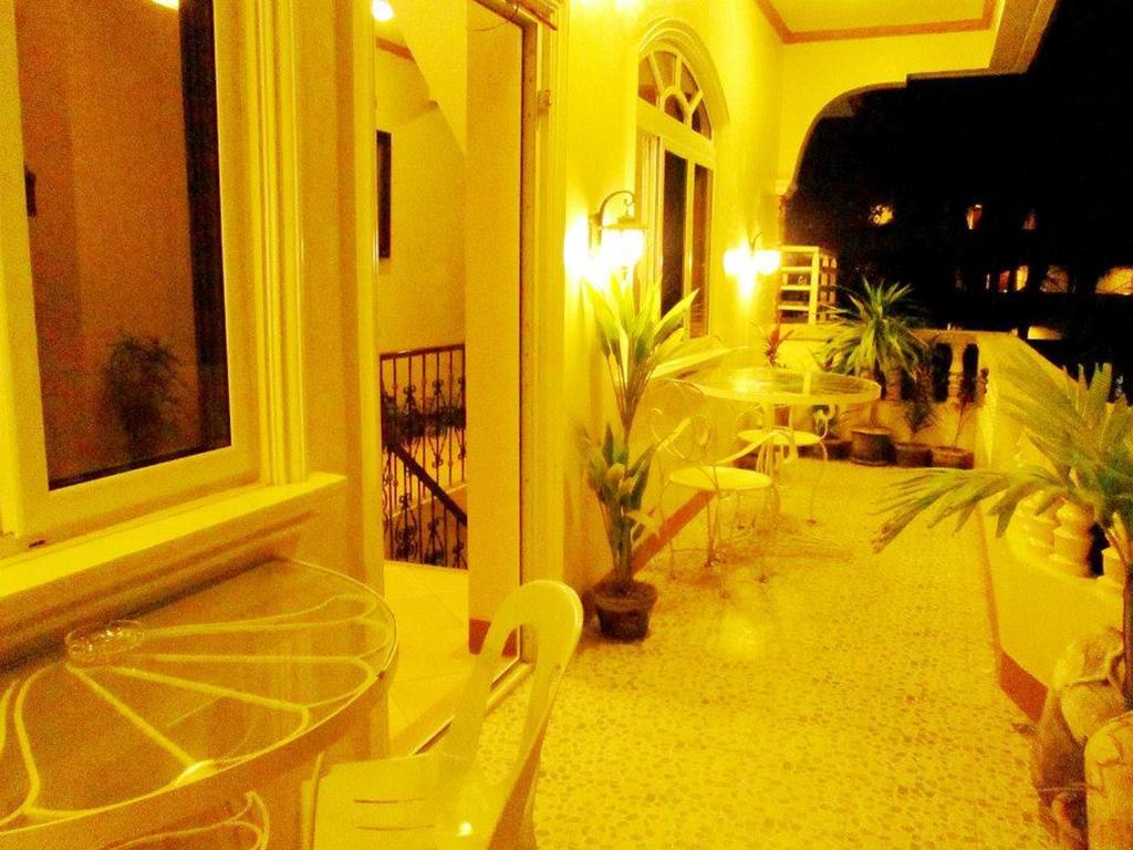 Casa D' Estrella Apartelle Balabag  Kültér fotó