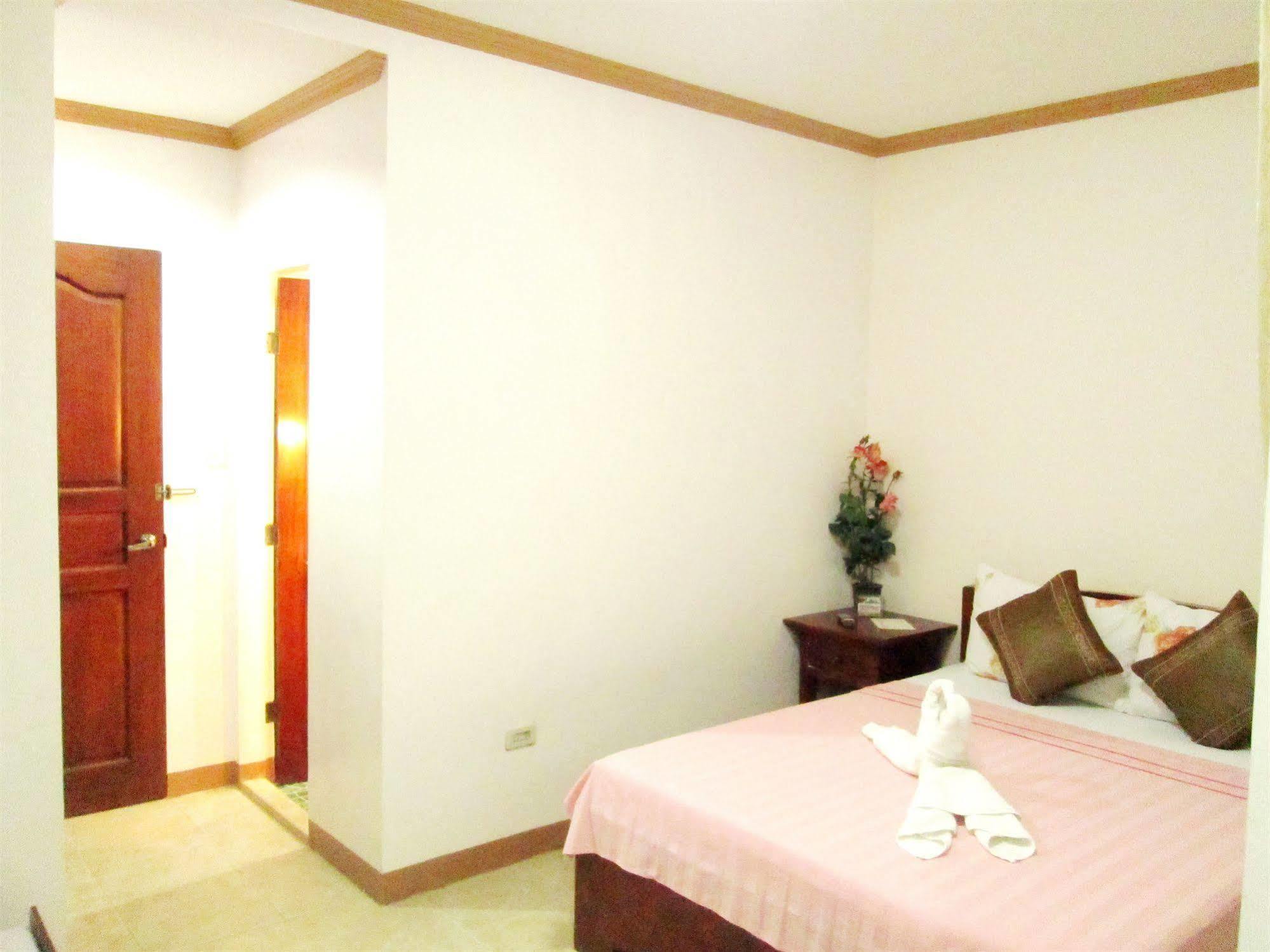 Casa D' Estrella Apartelle Balabag  Kültér fotó