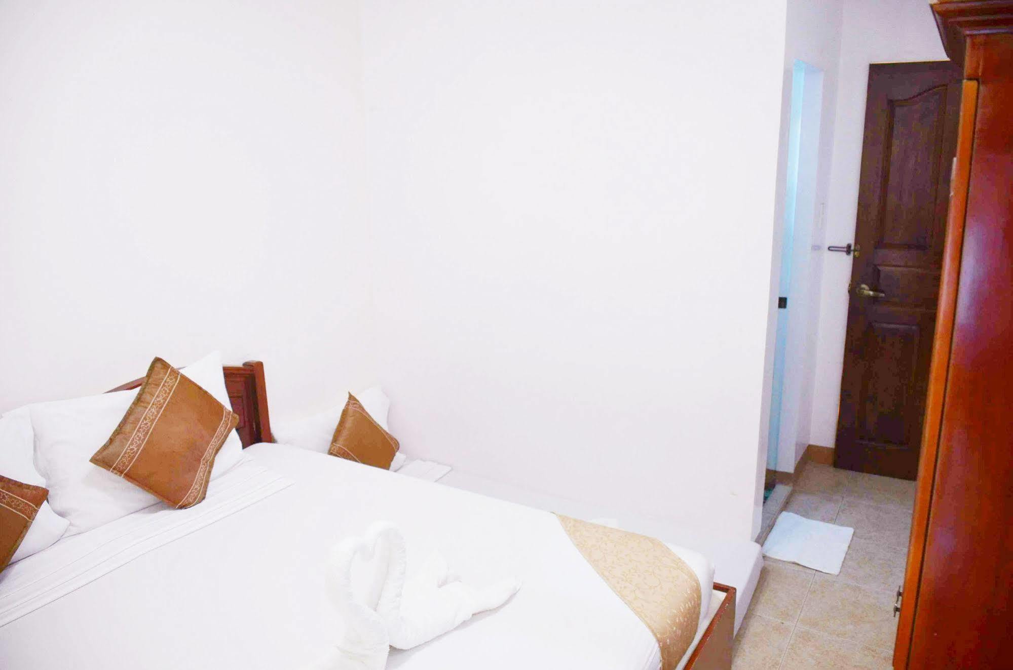 Casa D' Estrella Apartelle Balabag  Kültér fotó